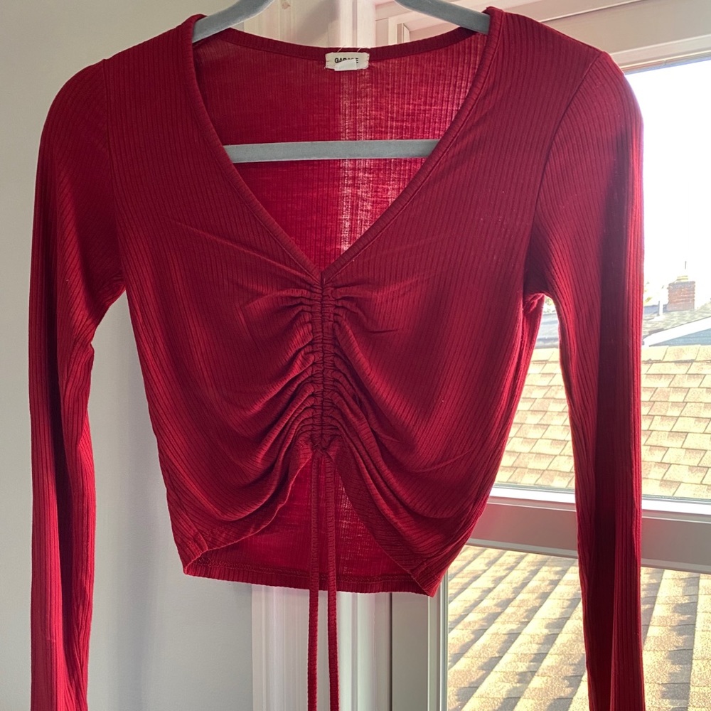 Garage cropped top